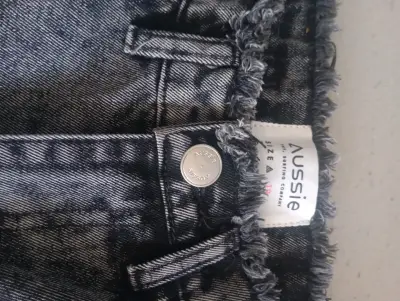 Jeans anchos color negro - miniatura 2