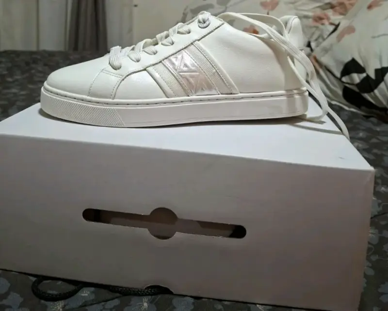 Zapatillas blancas casuales