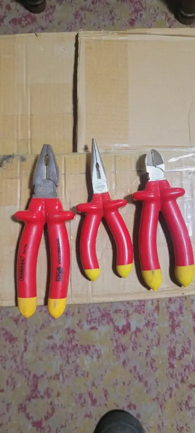 Alicates de electricidad - miniatura 4