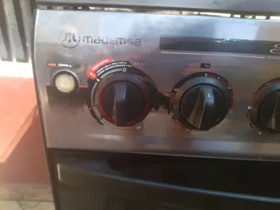 Cocina a gas metalizada de seis quemadores - miniatura 2