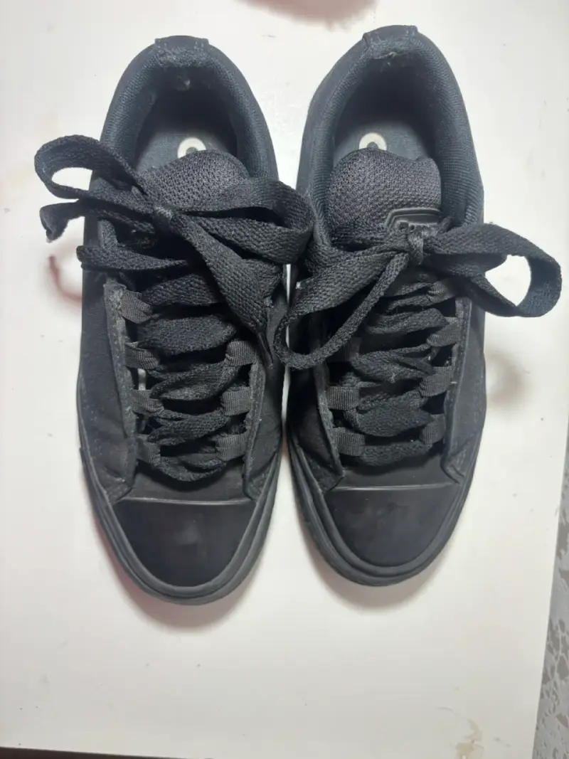 Zapatillas negras casuales - 2