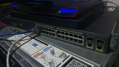 RAMATE Switch Cisco Catalyst 2960-24PoE - miniatura 2