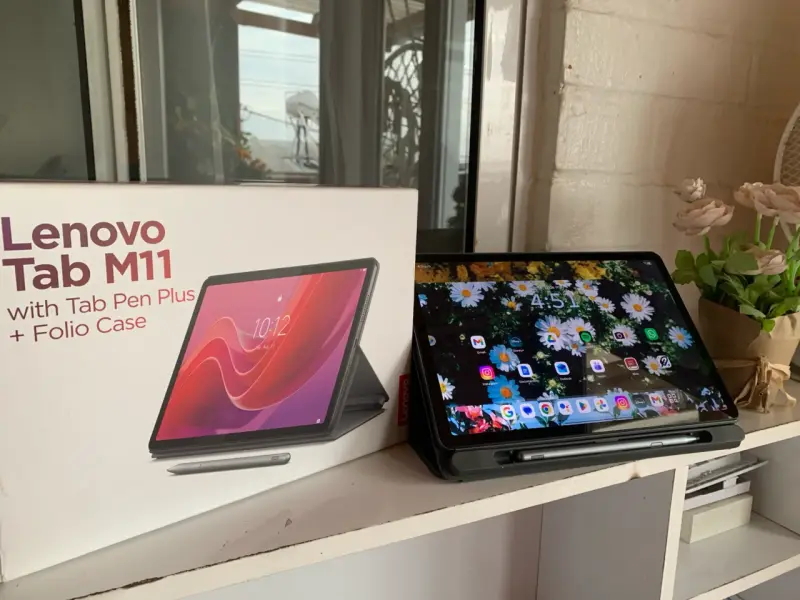 Tablet Lenovo Tab M11 con estuche - 3