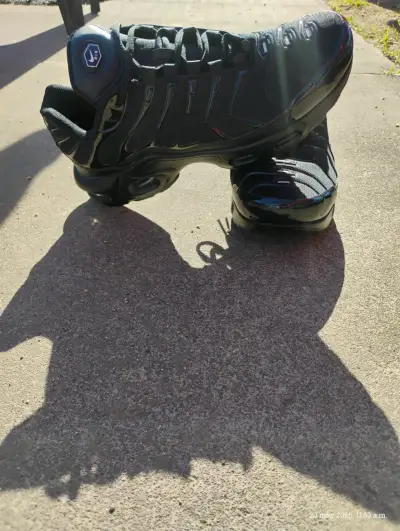 Zapatillas negras de deporte - miniatura 1