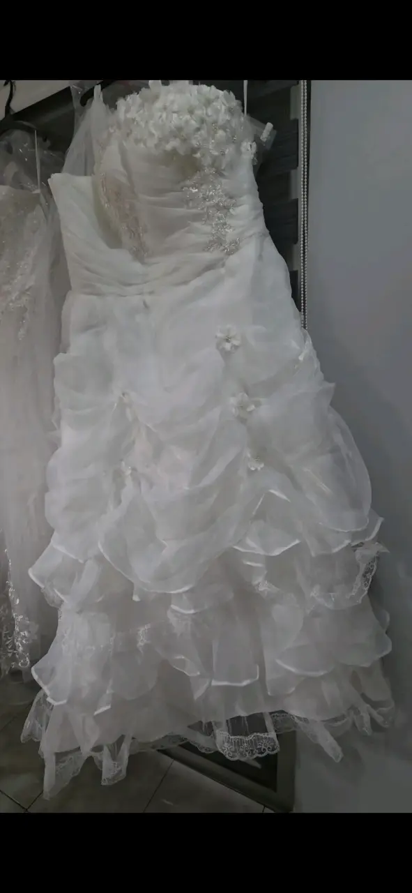 Vestido de novia con encaje - 2