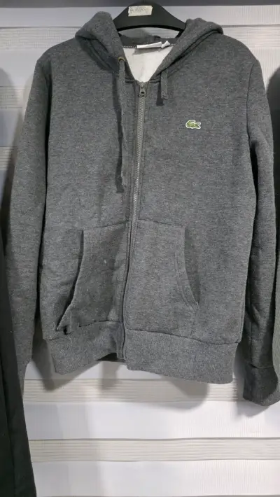 Polerón gris con logo bordado - miniatura 5