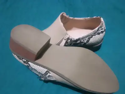 Botines beige con reptil sintético - miniatura 4