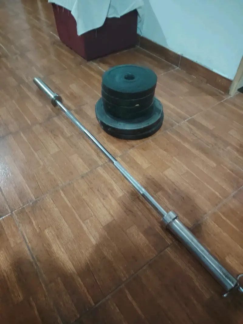 Barra de pesas con discos - 3