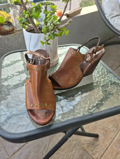 Zapatos de taco alto marrones - miniatura 4