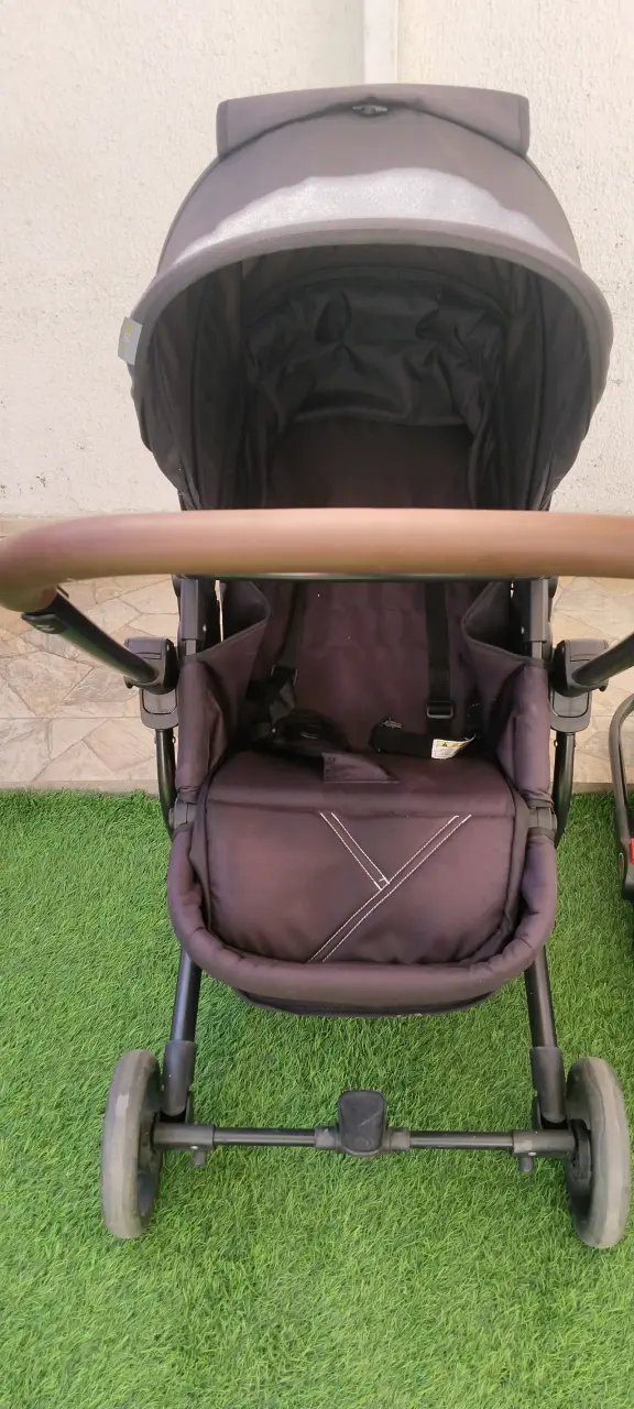 Coche de bebé con silla negra - 3