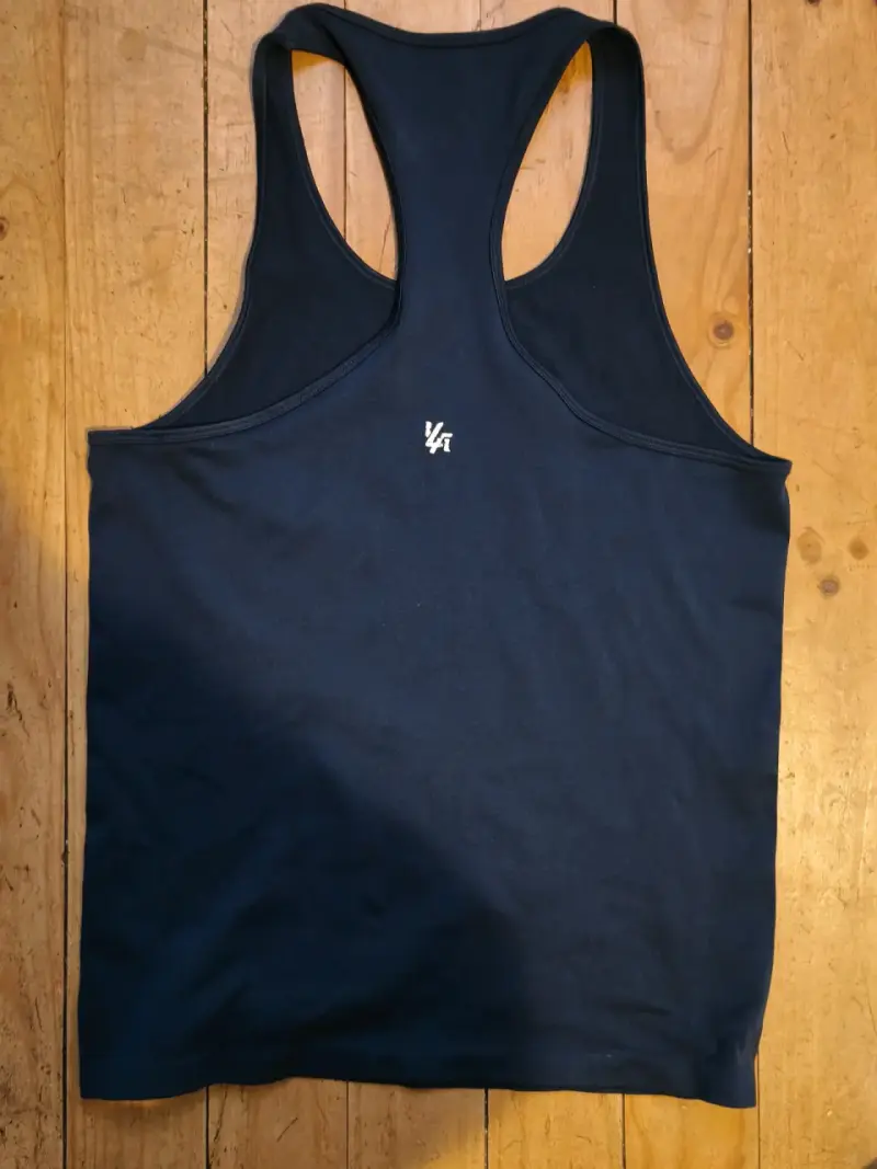 Polera deportiva YoungLA negra - 2