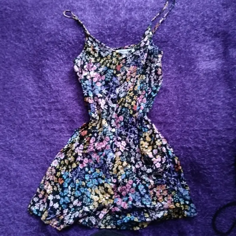 Vestido corto floral