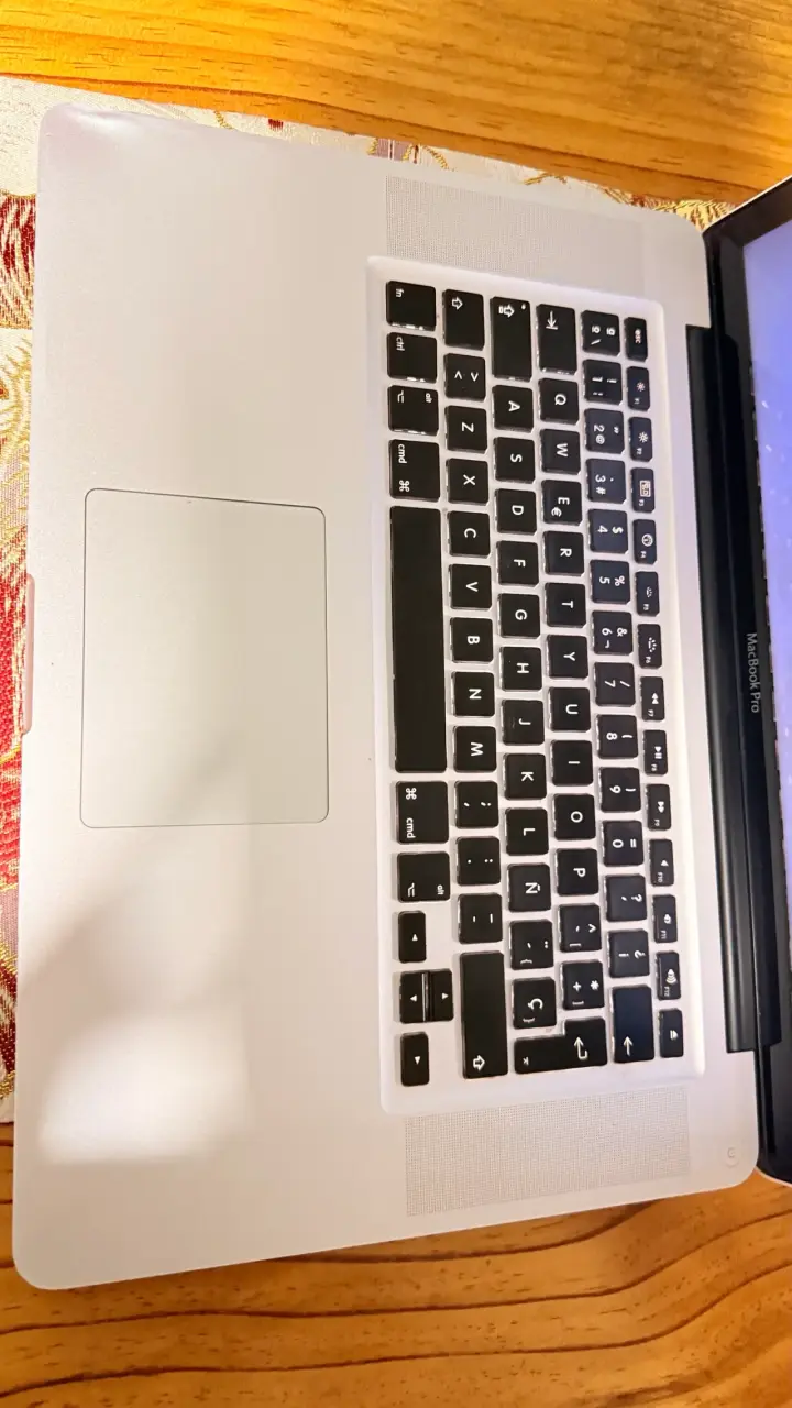 Laptop MacBook usada - 4