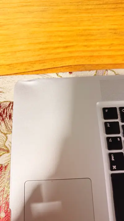 Laptop MacBook usada - miniatura 5