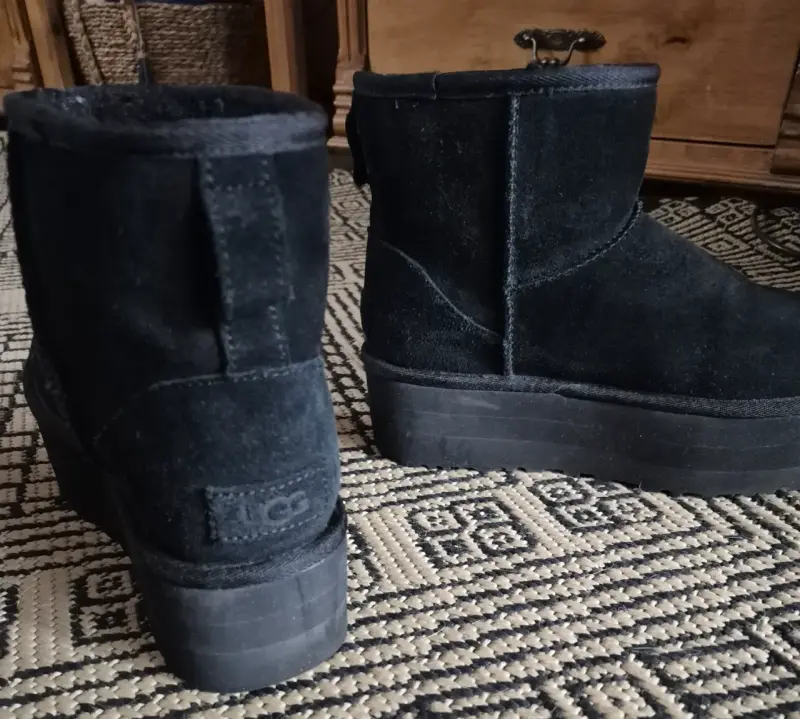 BOTA MUJER CLASSIC ULTRA MINI PLATFORM (Talla 38) - 3