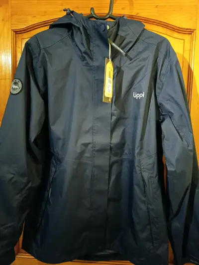 Chaqueta impermeable lippi talla M. - miniatura 1