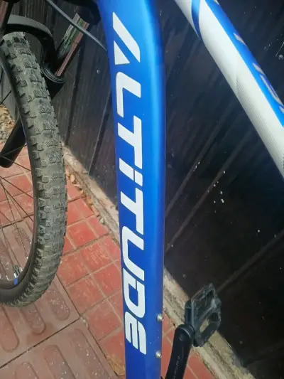 Bicicleta montaña azul Altitude - miniatura 2