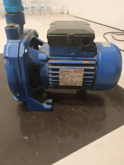 Calefactor eléctrico rojo pequeño - miniatura 2
