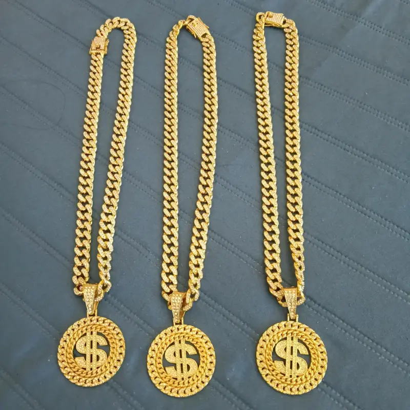 Collares dorados símbolo dólar