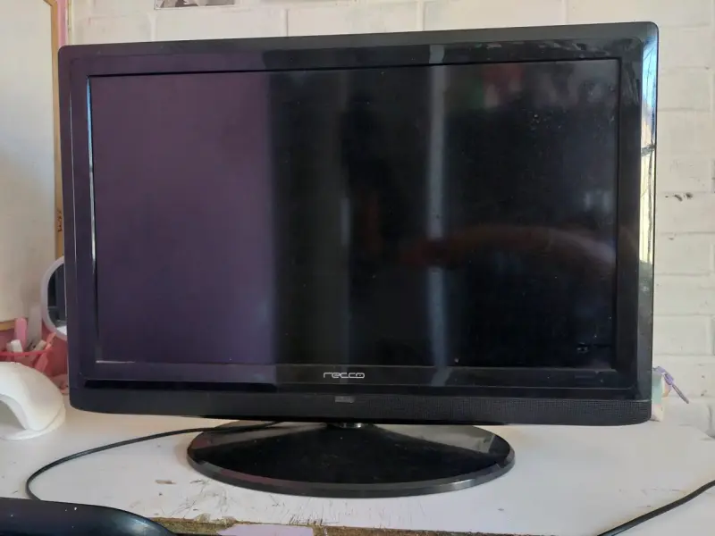 Televisor LED Recco 32 pulgadas