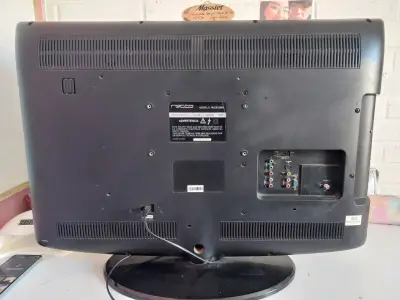 Televisor LED Recco 32 pulgadas - miniatura 2