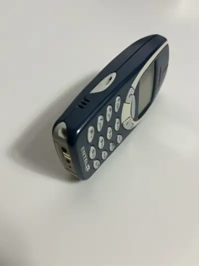 Teléfono celular clásico Nokia 3310 - miniatura 5