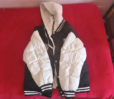 Chaqueta bicolor con capucha - miniatura 2