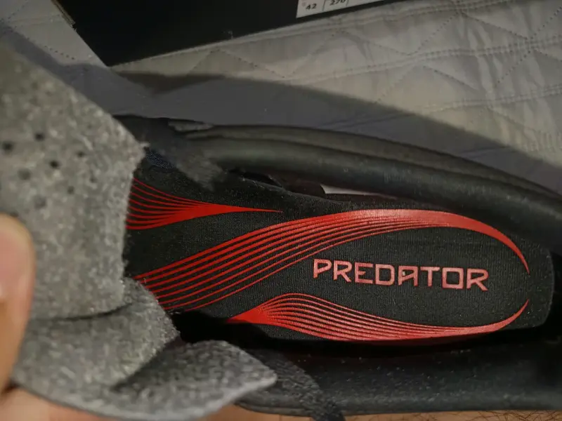 Zapatillas de futbol PREDATOR CLUB FG/MG nuevas - 4