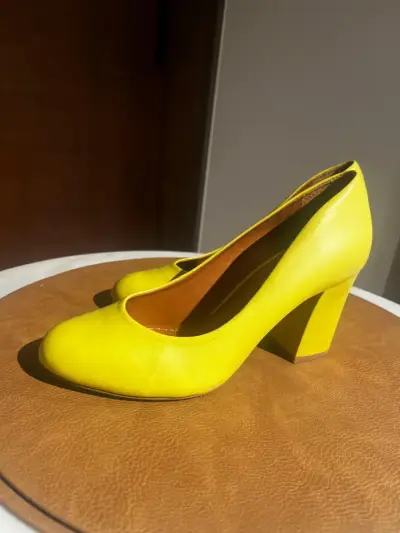 Zapatos Prune tacón amarillo - miniatura 1