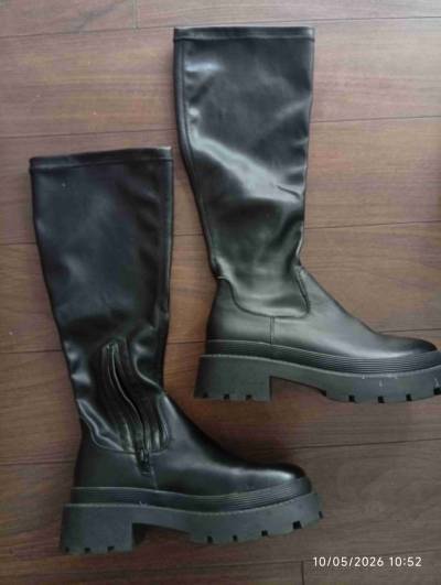 Botas negras de cuero sintético terraplén - miniatura 1