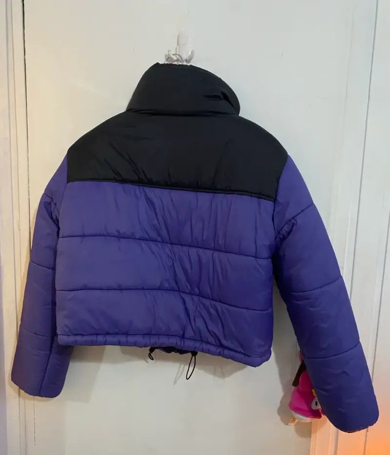 Chaqueta acolchada morada y negra - 2
