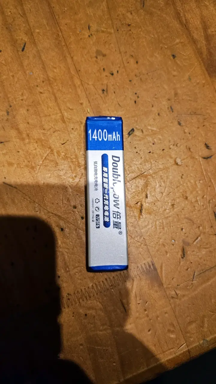 Batería recargable tipo gumstick 1400mAh - 1