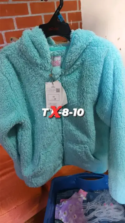 Ropa nueva niña y mujer - miniatura 3