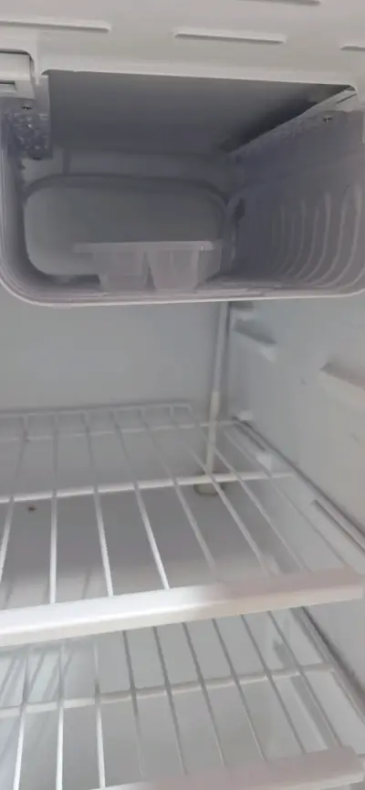 Refrigerador Magics Home A+ plateado - miniatura 6