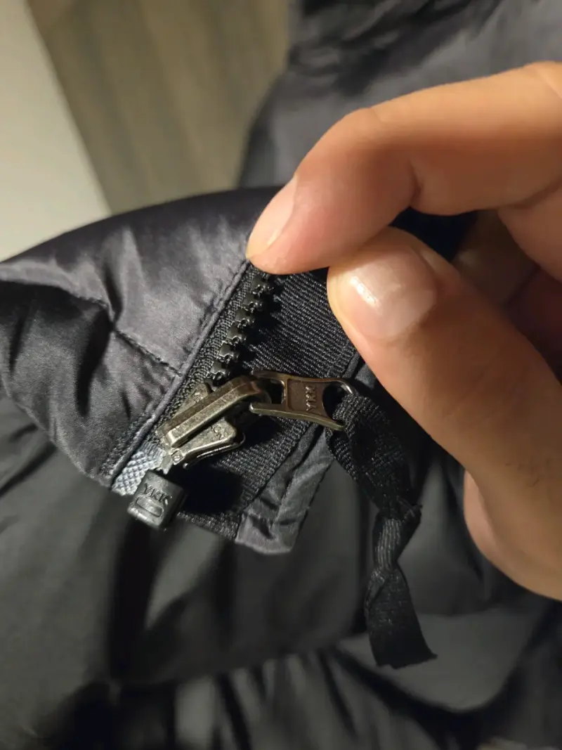 Chaqueta TNF x KAWS Nuptse 700 (Nueva) - 6
