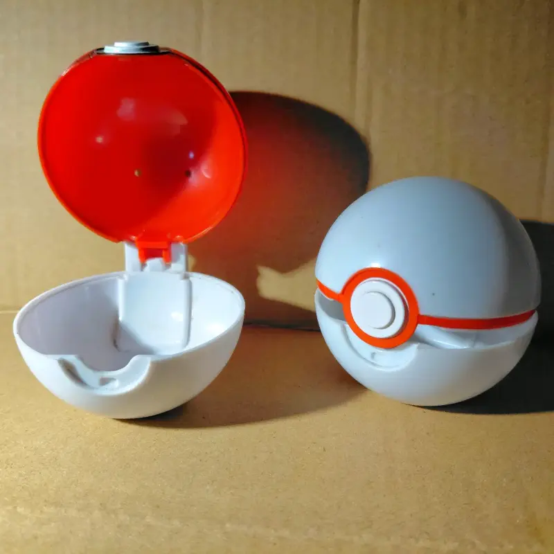 Pokebola Pokémon Clip 'N' Go de Jazwares - 3