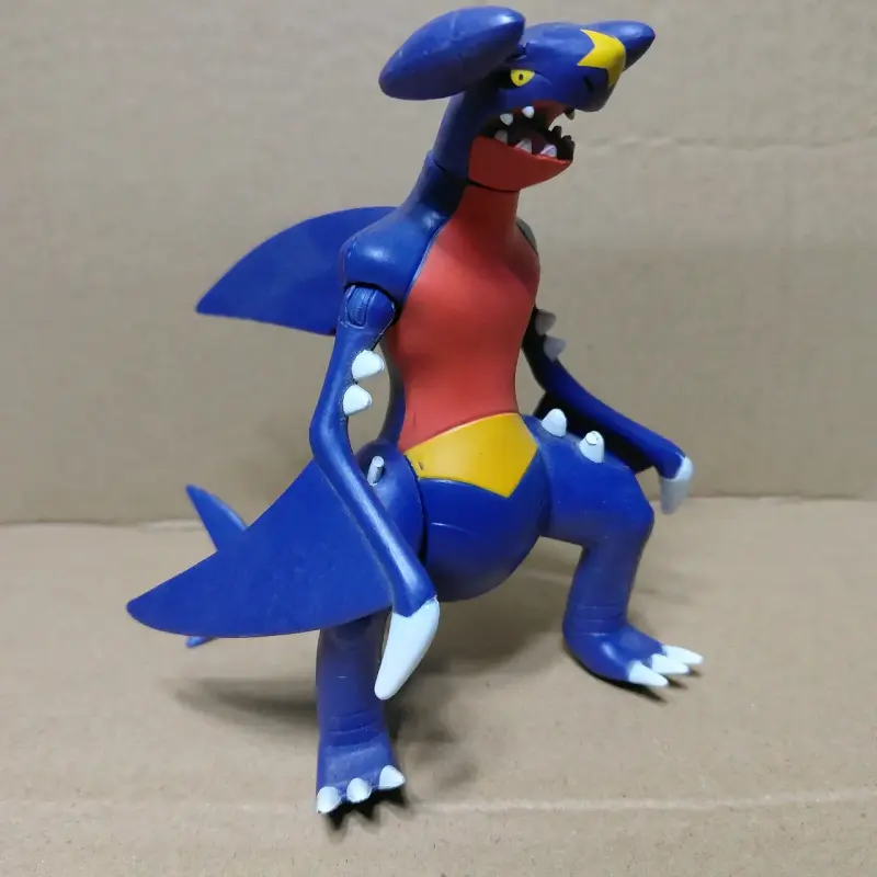 Figura de acción Garchomp - Pokemon Jazwares - 3