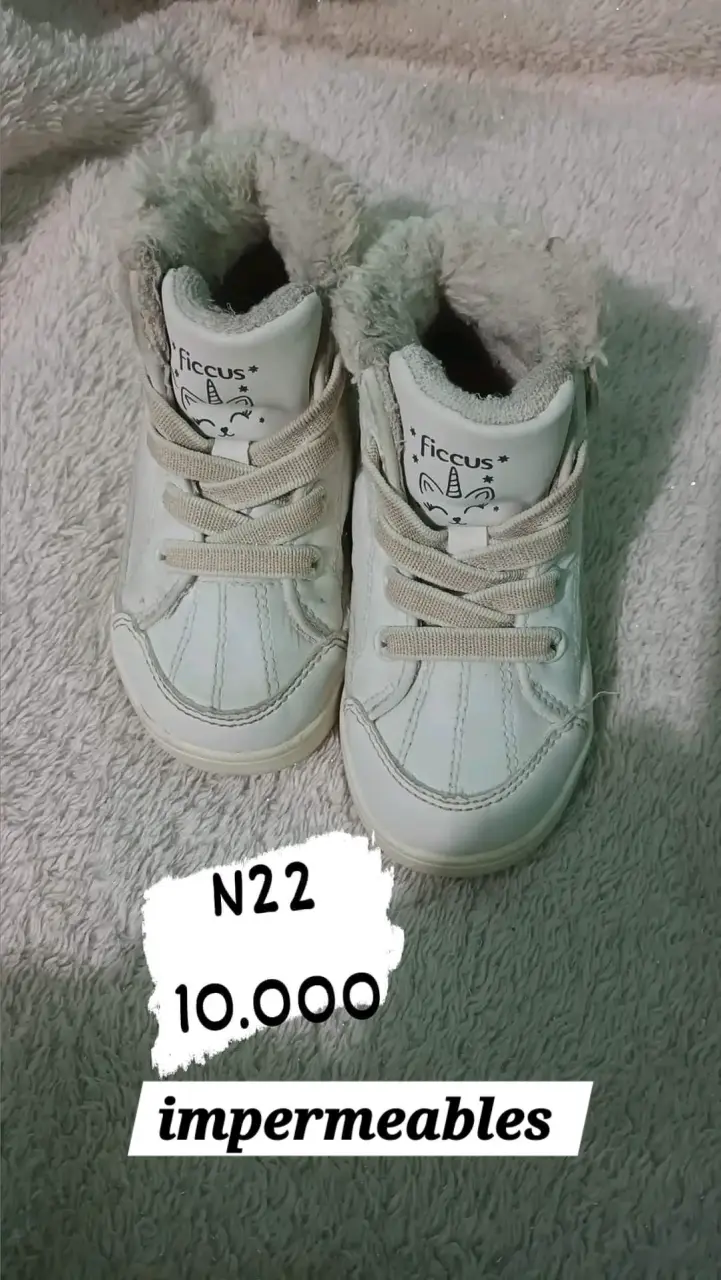Zapatillas y botas - 1