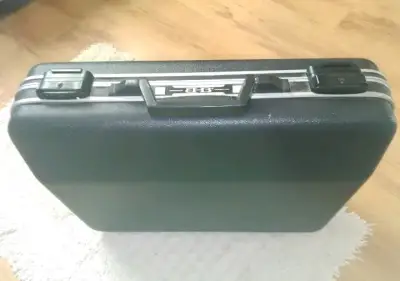 Maletín ejecutivo negro con combinación - miniatura 2
