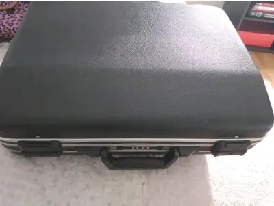 Maletín ejecutivo negro con combinación - miniatura 3