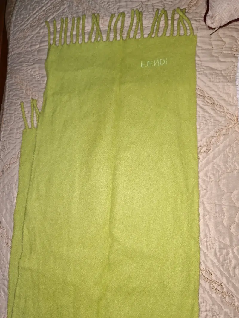 Bufanda verde Fendi con flecos - 4