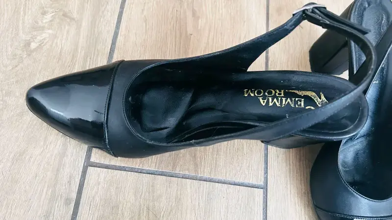 Tacones negros - 2