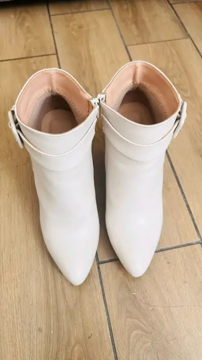 Botines blancos - miniatura 1