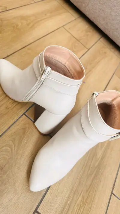 Botines blancos - miniatura 3