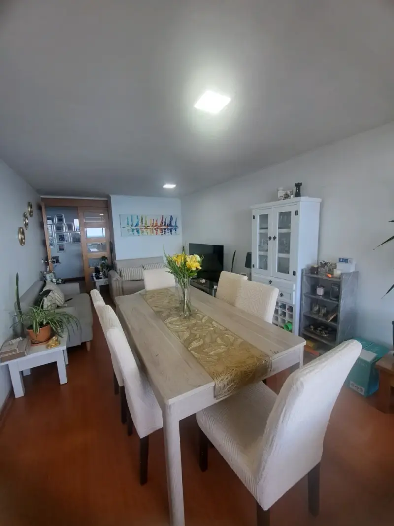 Juego de comedor de madera - 1