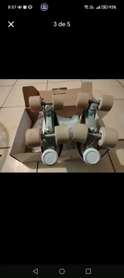 Patines 4 ruedas blancos nuevos - miniatura 3