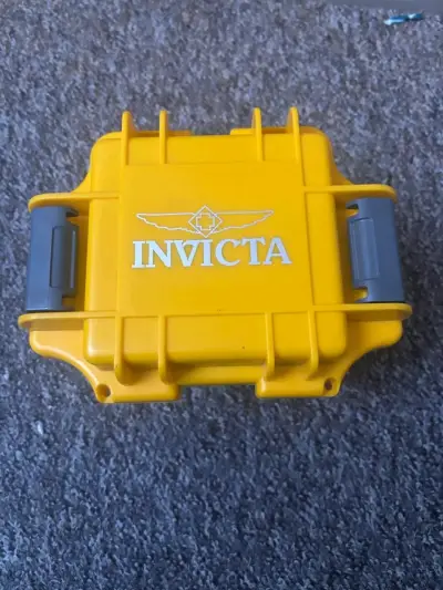 Reloj Invicta nuevo en caja - miniatura 3