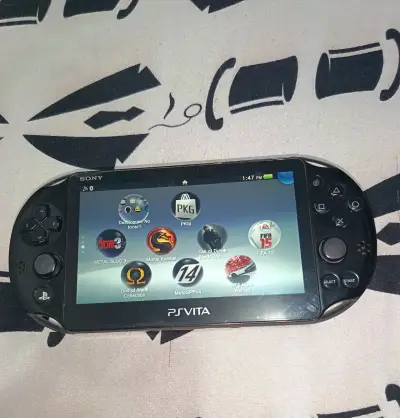 Consola portátil PS Vita slim - miniatura 1