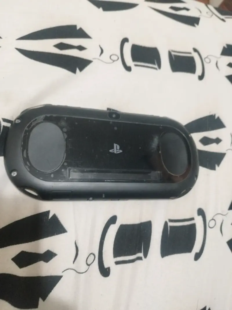 Consola portátil PS Vita slim - 2