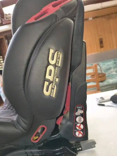 Silla de auto con protección lateral - miniatura 1